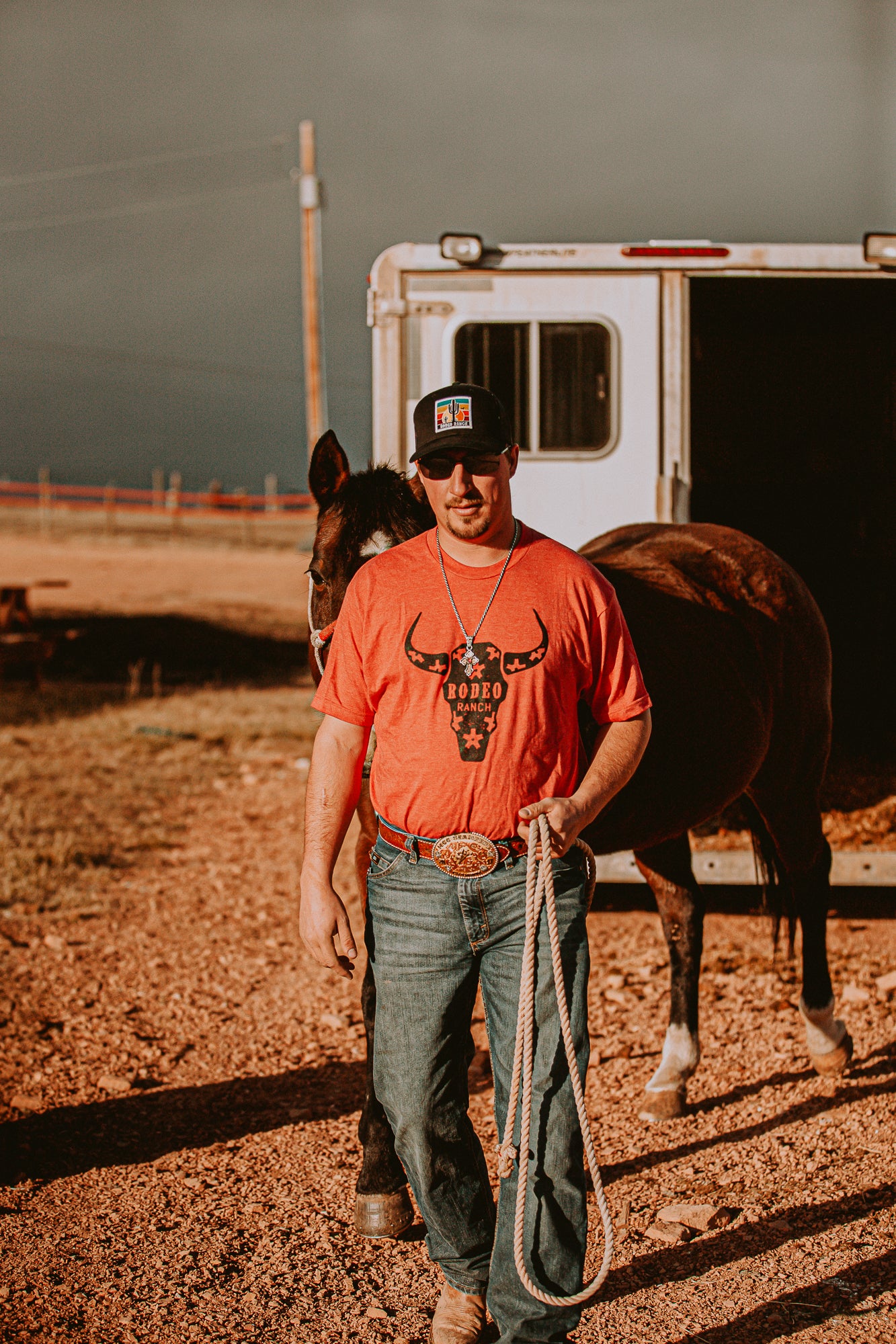 Rodeo Ranch Skull Spur Short Sleeve Shirt - Heather Red